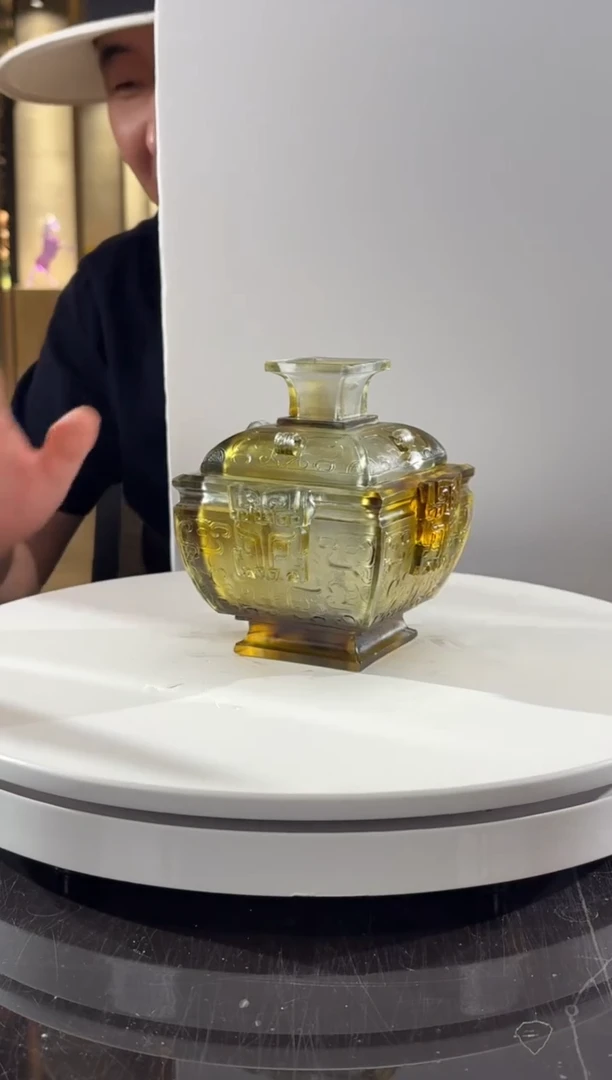 摆件守光之彝绿兽面方彝