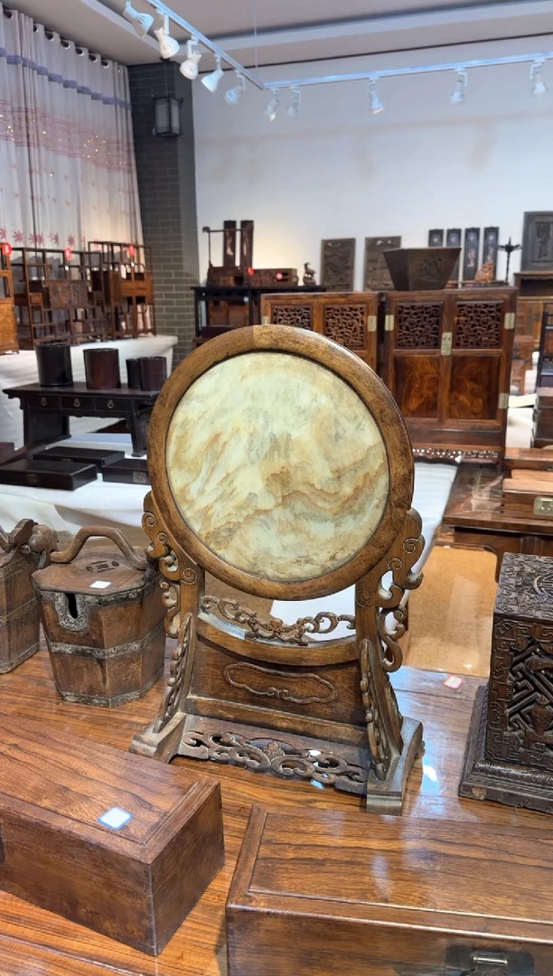 【闪购商品】木黄 圆插屏    工艺品  摆件