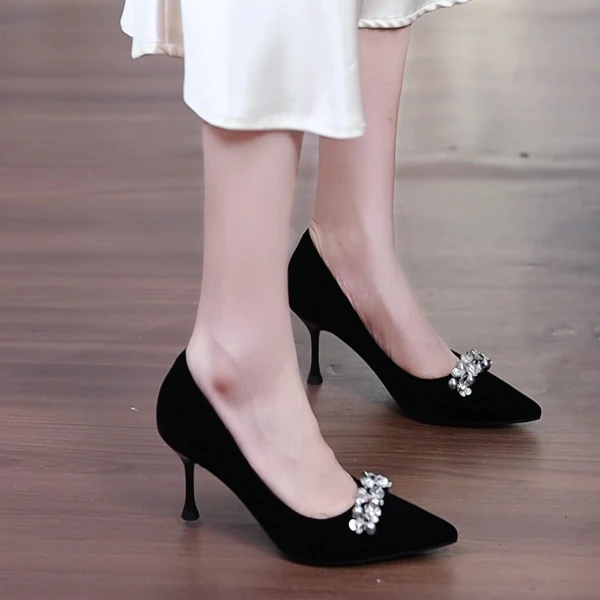 7cm气质尖头绒面轻奢珍珠花朵高跟鞋2025秋新款百搭御姐细跟单鞋