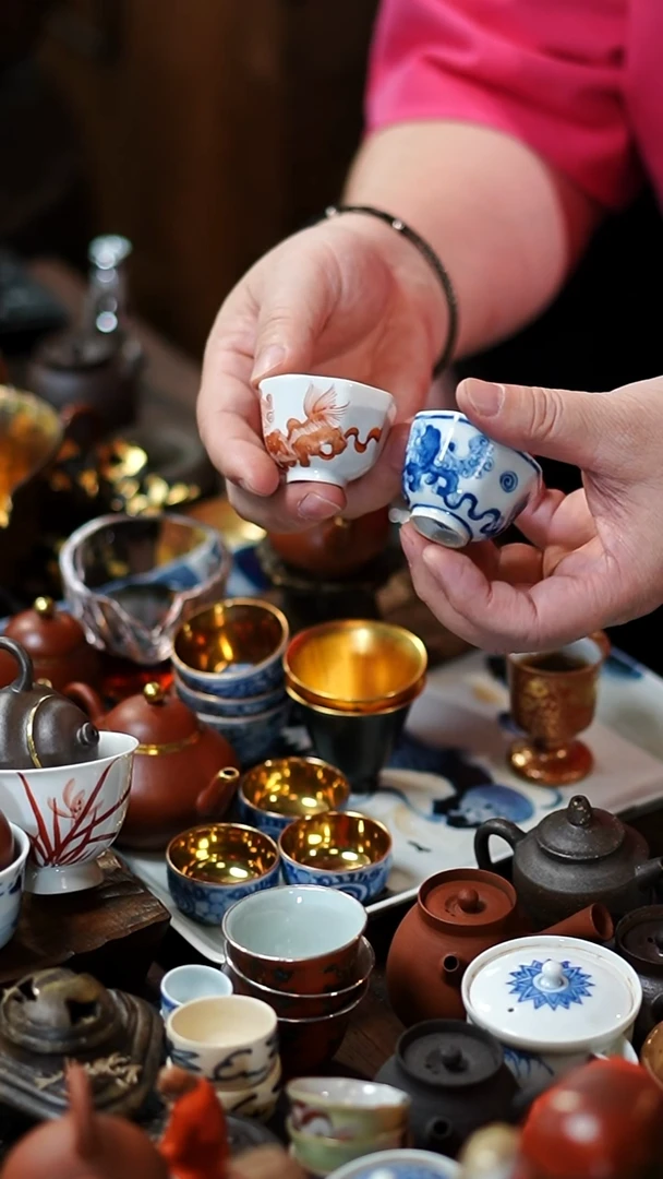 闪购15狮子青花红色2只杯