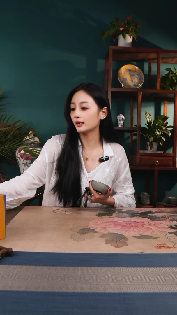 老陶泥缠枝莲盖碗