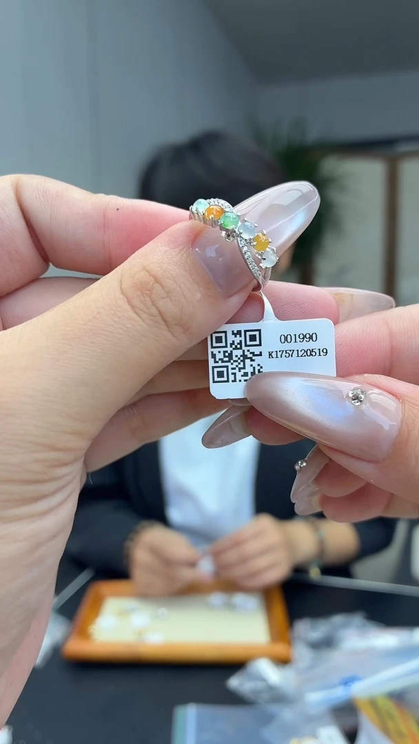 颈饰银S925镶嵌翡翠11111111111111