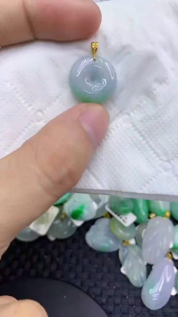 颈饰未镶嵌翡翠天然缅甸A货翡翠