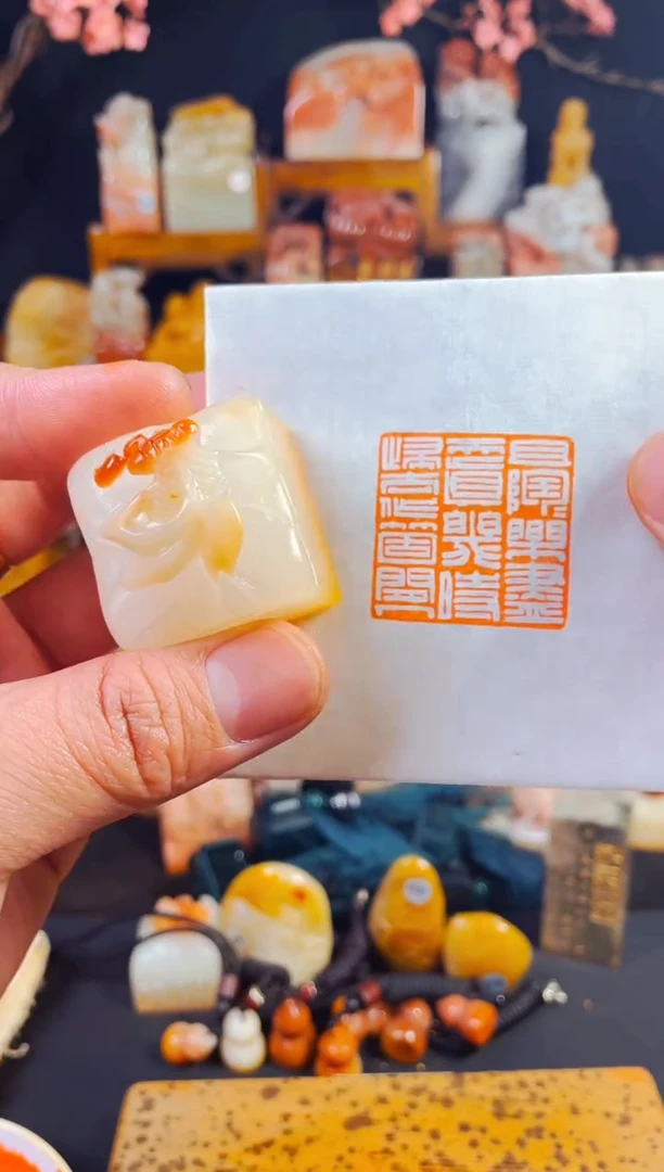 【闪购商品】寿山石印石手工篆刻《且陶陶乐尽天真..》3.3