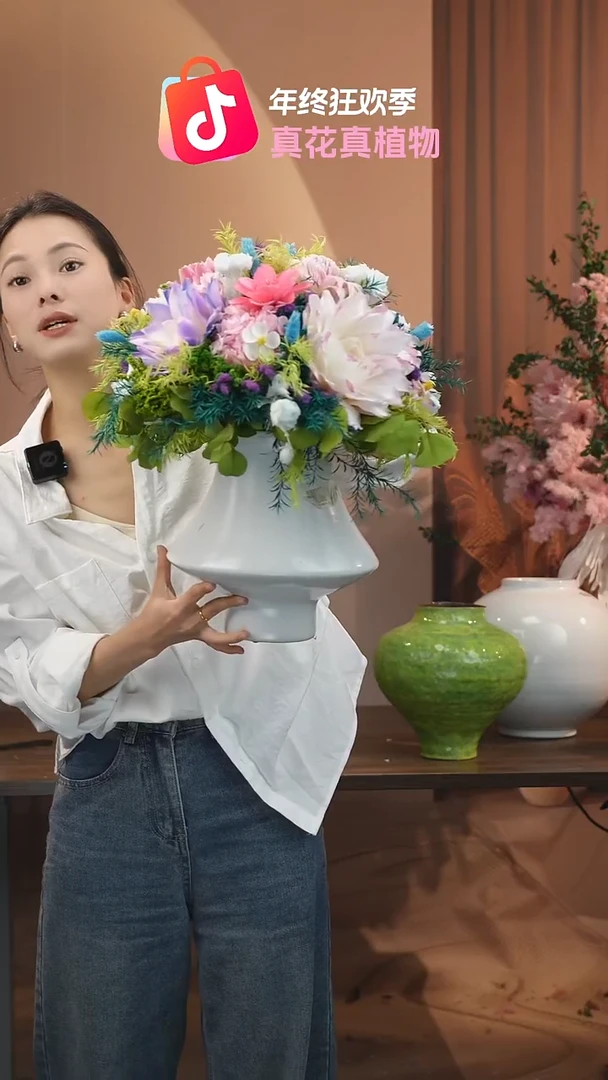 ：            花+花瓶