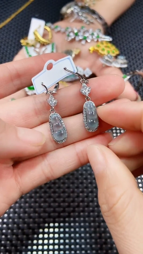 【闪购商品】翡翠耳饰未镶嵌11111111