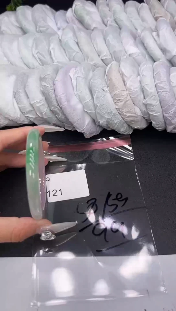 未镶嵌手镯翡翠121