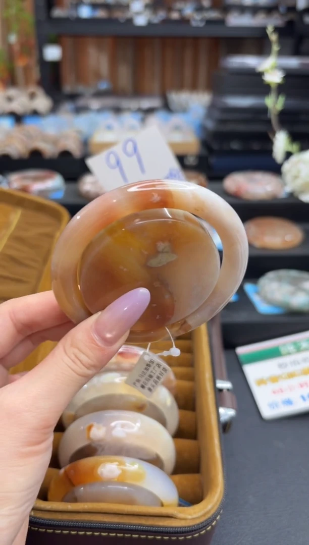 未镶嵌手镯石英质玉A524(58圈赠送镯心)