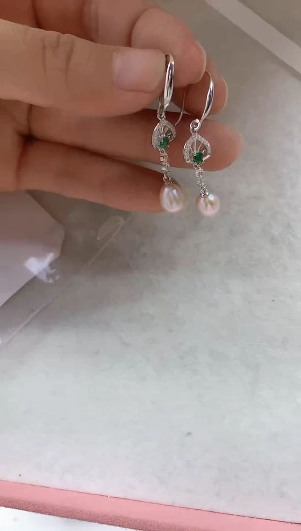 银S925镶嵌耳饰淡水珍珠多样性发其一