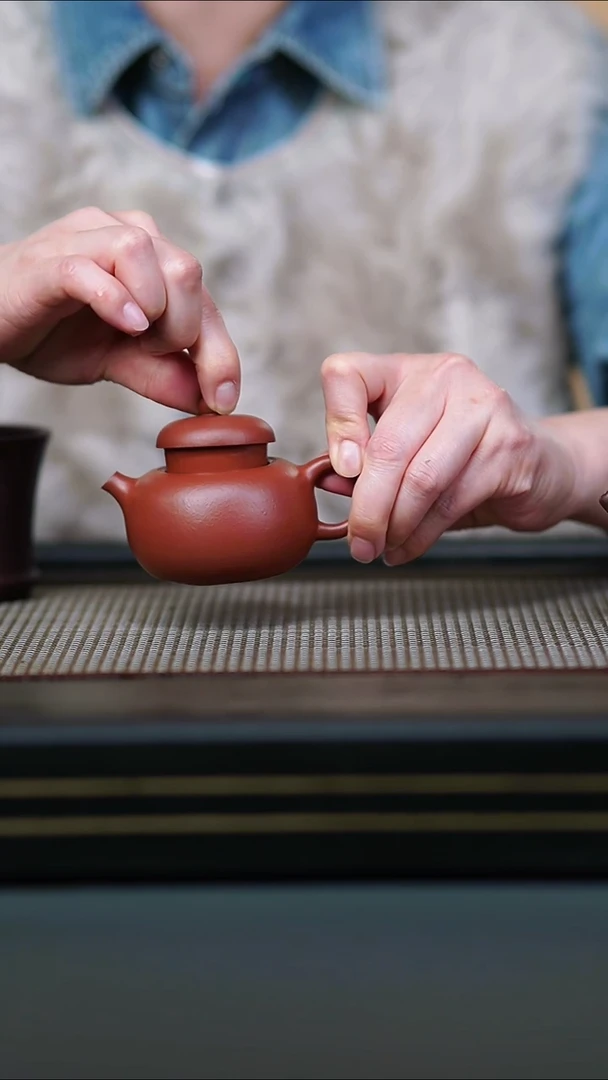 茶壶紫砂微瑕半手朱泥纳福120cc