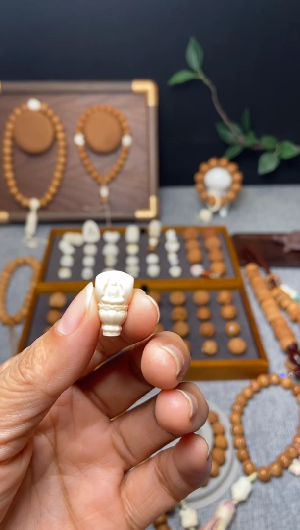 吊坠猴头核桃画*猫猛犸双面无相佛一体三通18+*10+