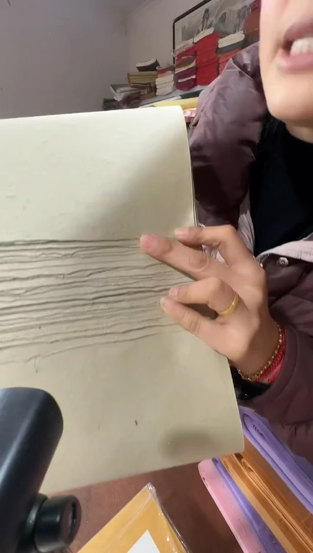 24*180浅豆绿色麻纸真金25张