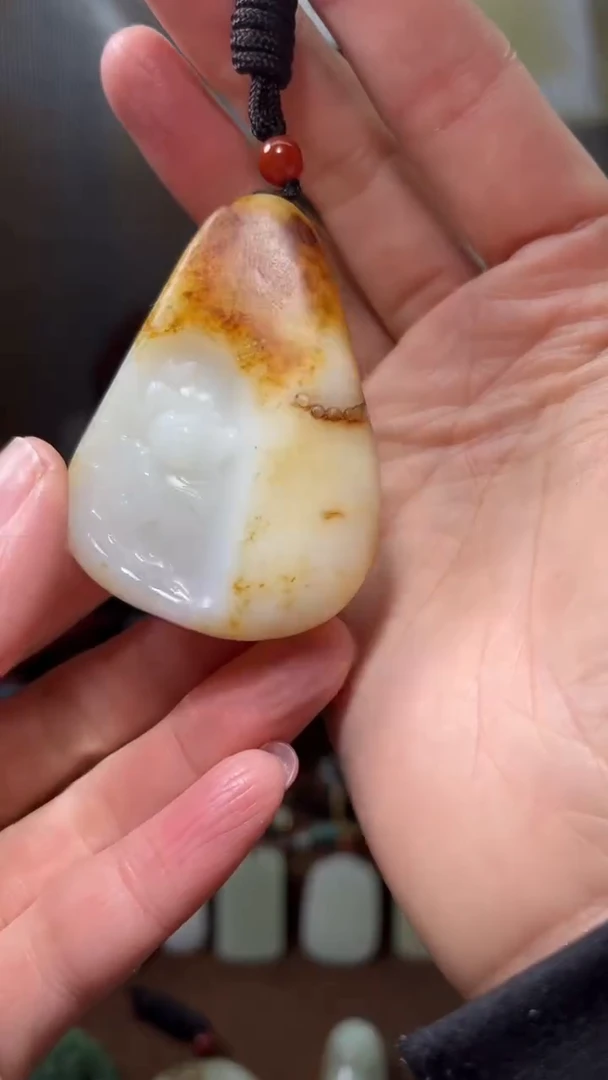 颈饰未镶嵌和田玉·