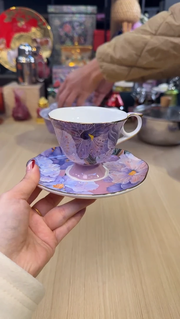 75绮梦花语咖啡杯（花口）