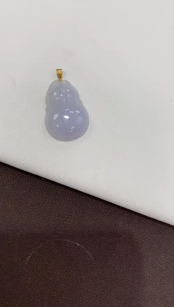 翡翠18K金镶嵌颈饰天然缅甸A货翡翠
