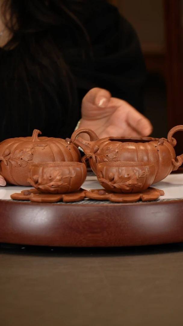 【闪购商品】紫砂茶壶【高建芳】老段泥秋雨套组  330CC