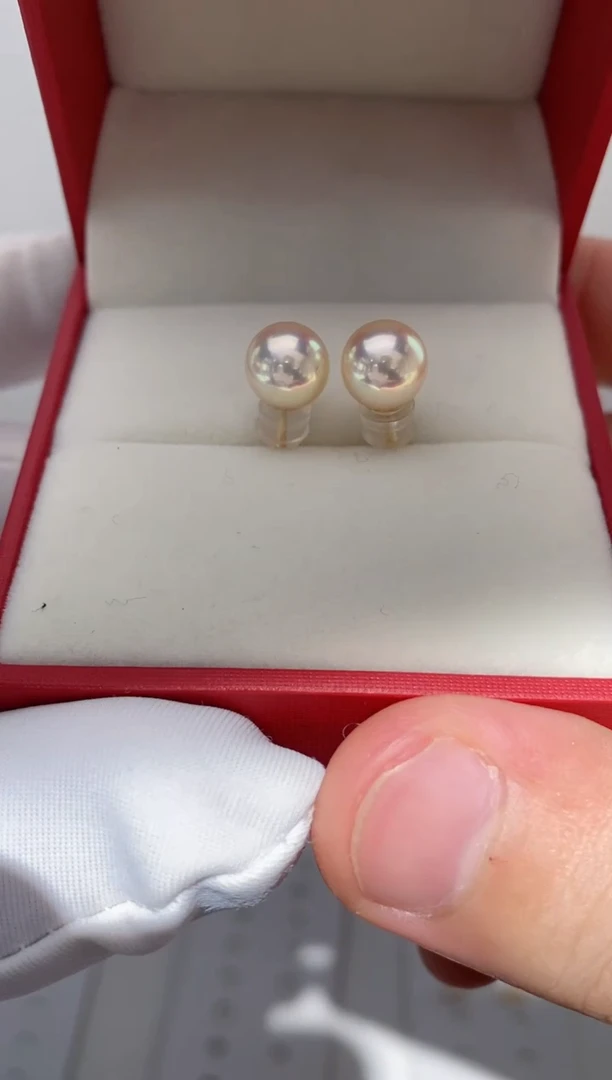 【闪购商品】海水珍珠耳饰18K金镶嵌羽皇金7.5-8特选极光耳钉微瑕