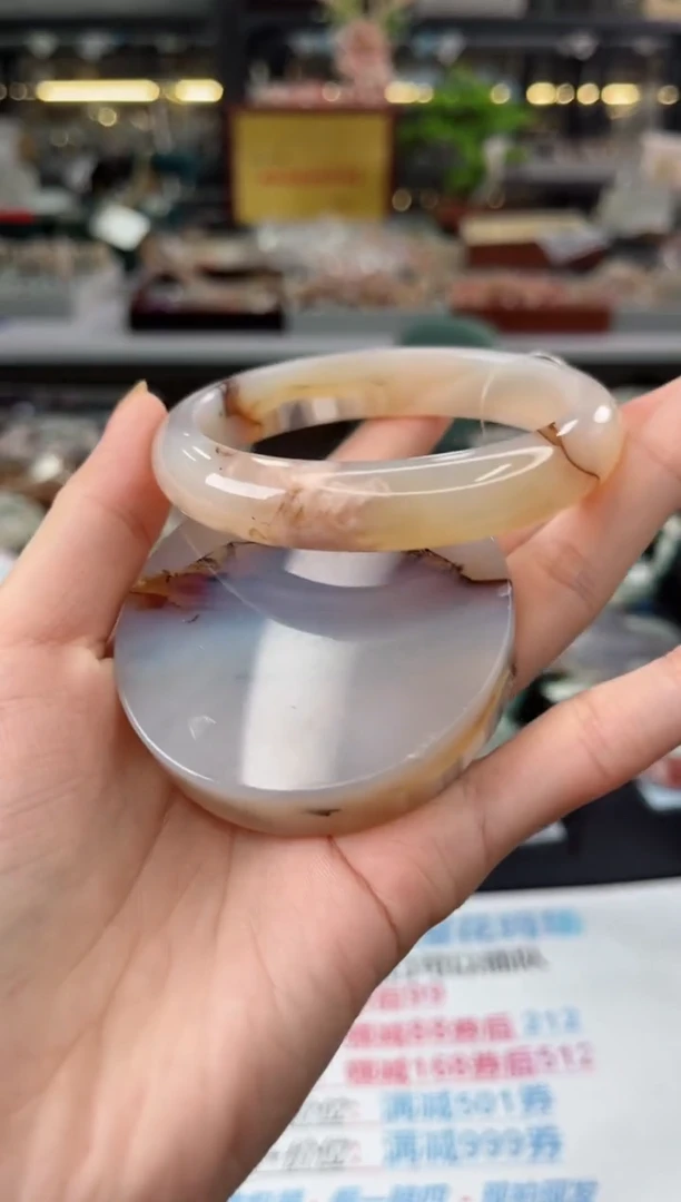 【闪购商品】石英质玉手镯未镶嵌61圈口（不退不换）145209