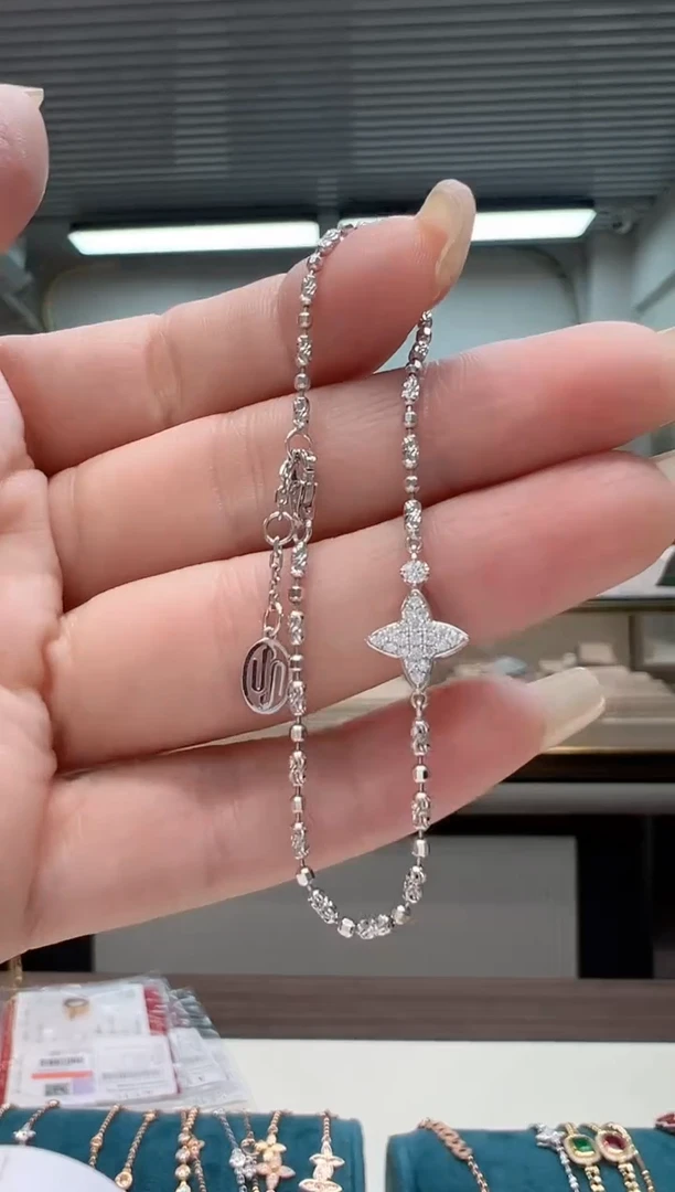 【闪购商品】钻石手链18K金镶嵌满天星老花手链K白