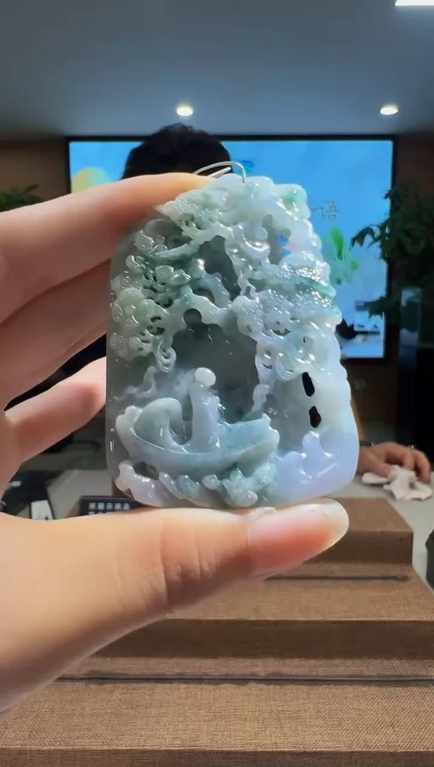 翡翠未镶嵌颈饰MFC071029