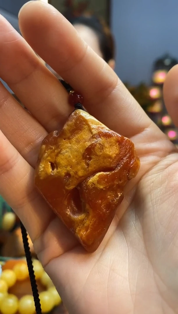 琥珀颈饰未镶嵌吊坠