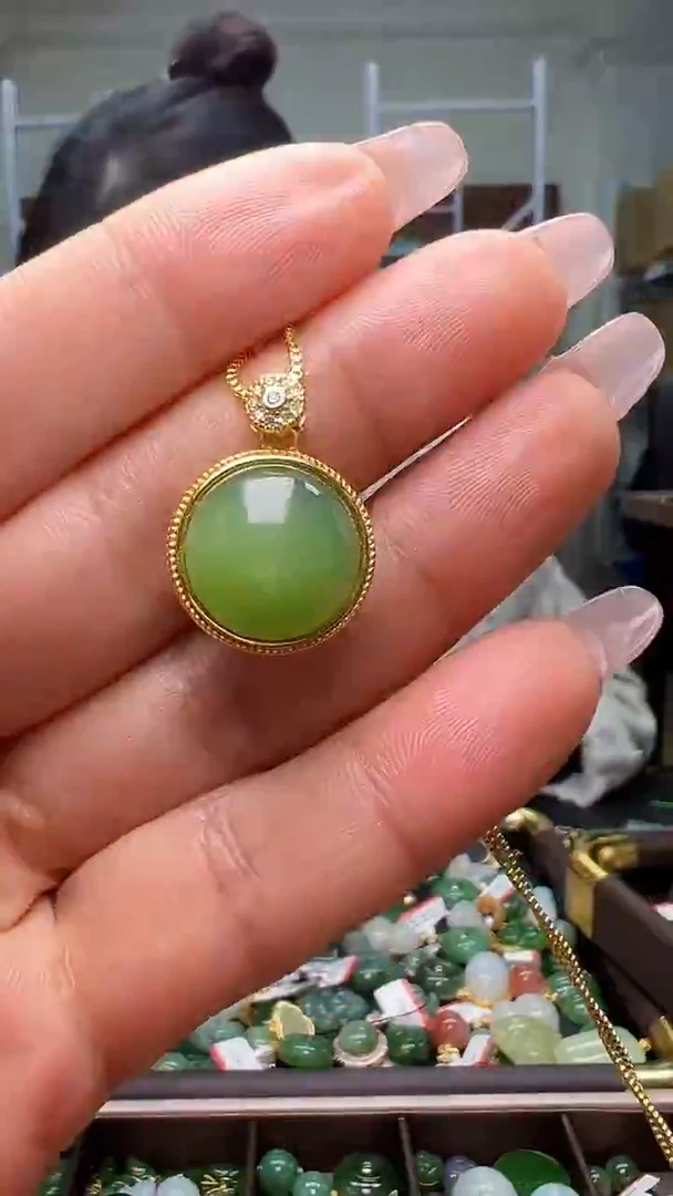 颈饰银S925镶嵌和田玉（多样性发货.发其一)12.28.17