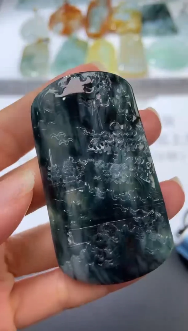未镶嵌挂件翡翠374687  多人