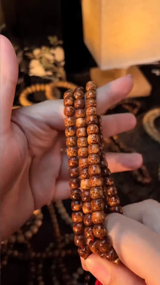 吊坠星月菩提精工级浅花皮桶珠长串（B）