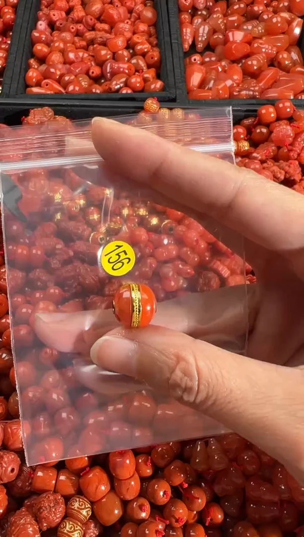 【闪购商品】南红玛瑙颈饰未镶嵌1