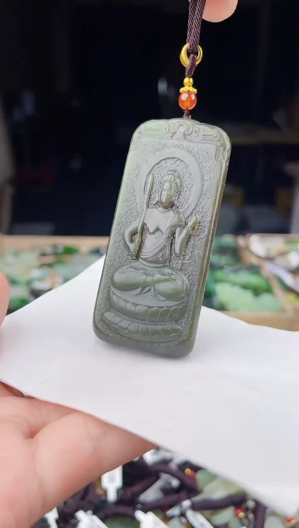 颈饰未镶嵌和田玉1