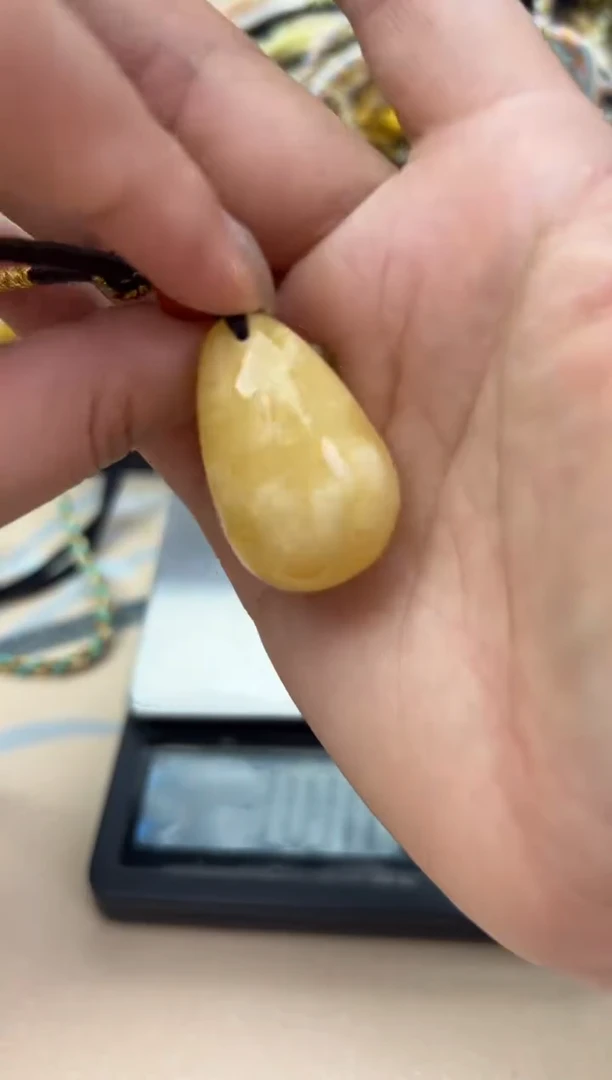 未镶嵌蜜蜡裸石蜜蜡吊坠