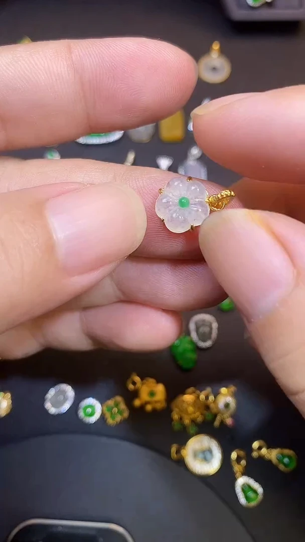 吊坠(不含链)银S925镶嵌翡翠1