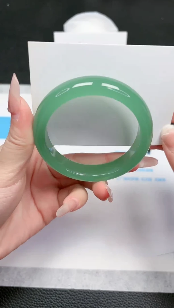 【闪购商品】石英质玉手镯未镶嵌743-60