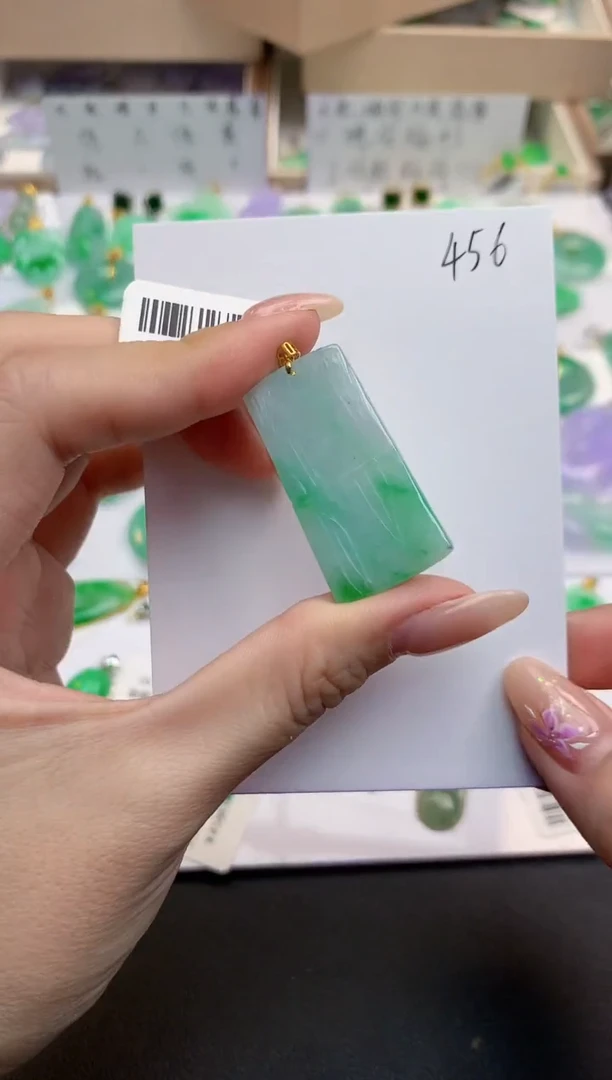 颈饰18K金镶嵌翡翠天然缅甸A货翡翠