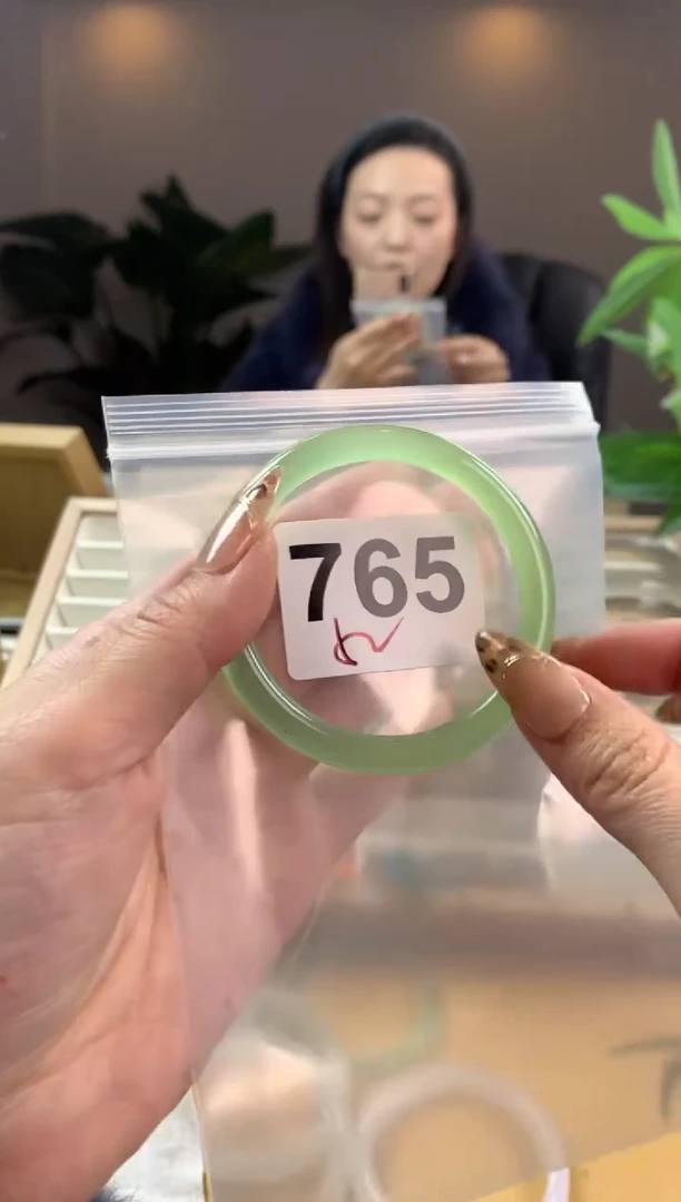 【闪购商品】玛瑙/玉髓手镯未镶嵌765