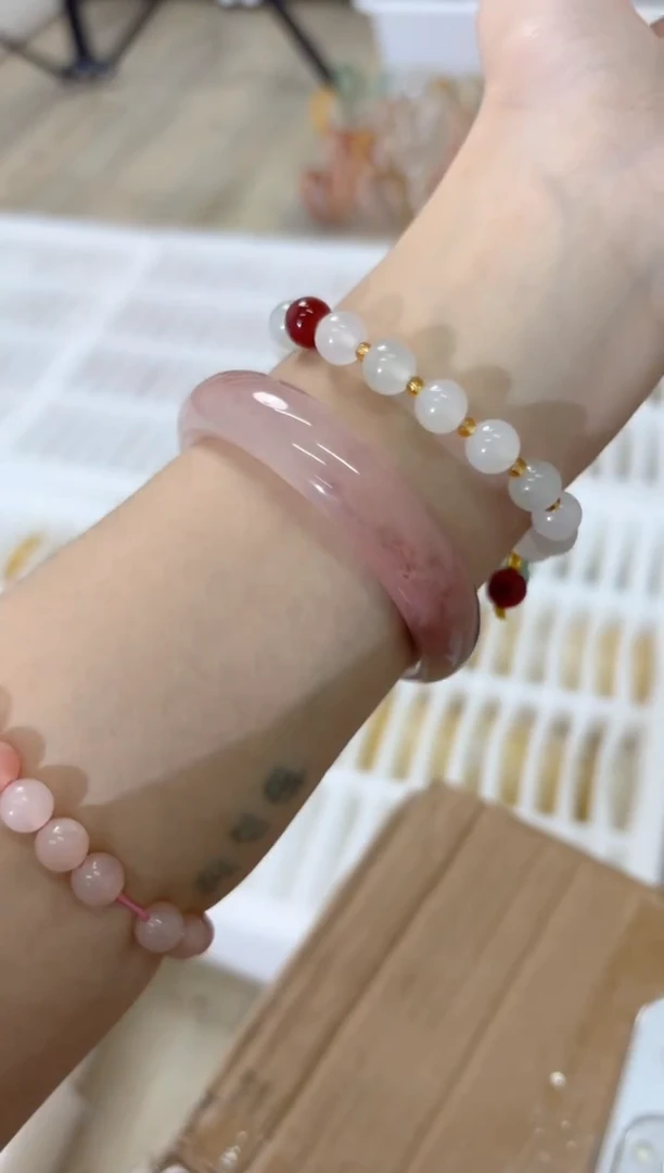 未镶嵌手镯石英质玉153-53Z