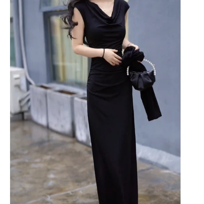 2025气质纯黑显瘦高级轻熟冷淡风百搭连衣裙CY30301