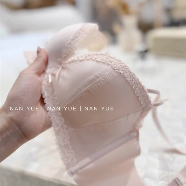 晨心语法式纯欲性感内衣少女聚拢小胸防下垂无钢圈文胸罩薄款8076