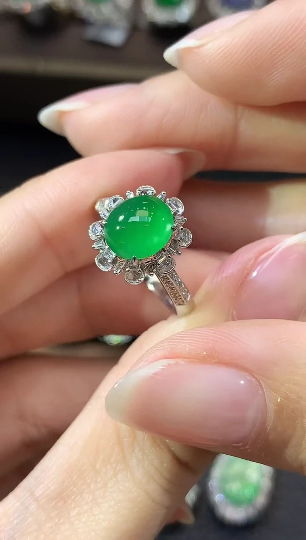 18K金镶嵌戒指翡翠C52