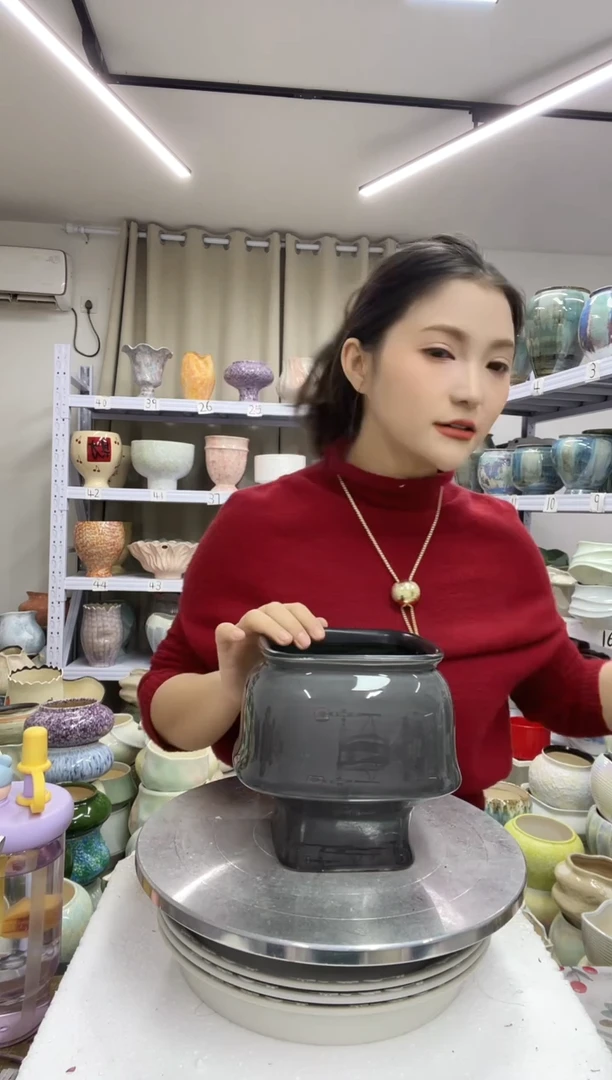 【1.4】花盆尺寸高：17 口：12