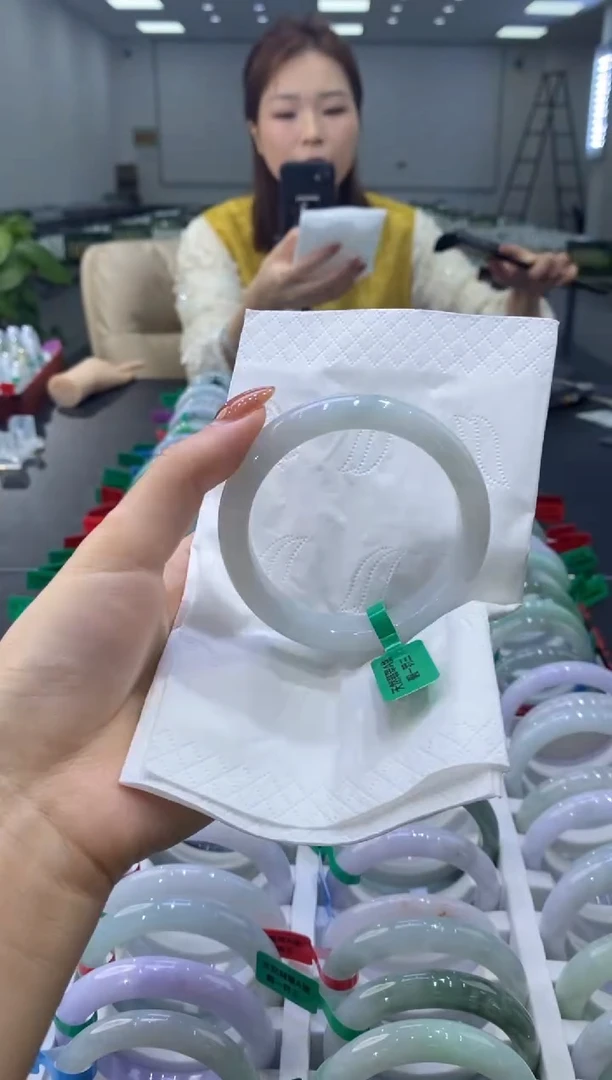 未镶嵌手镯翡翠0043863