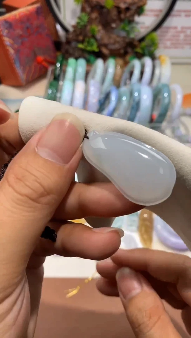 颈饰未镶嵌翡翠21