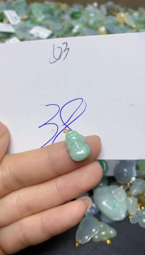 【闪购商品】翡翠挂件18K金镶嵌 天然翡翠A货