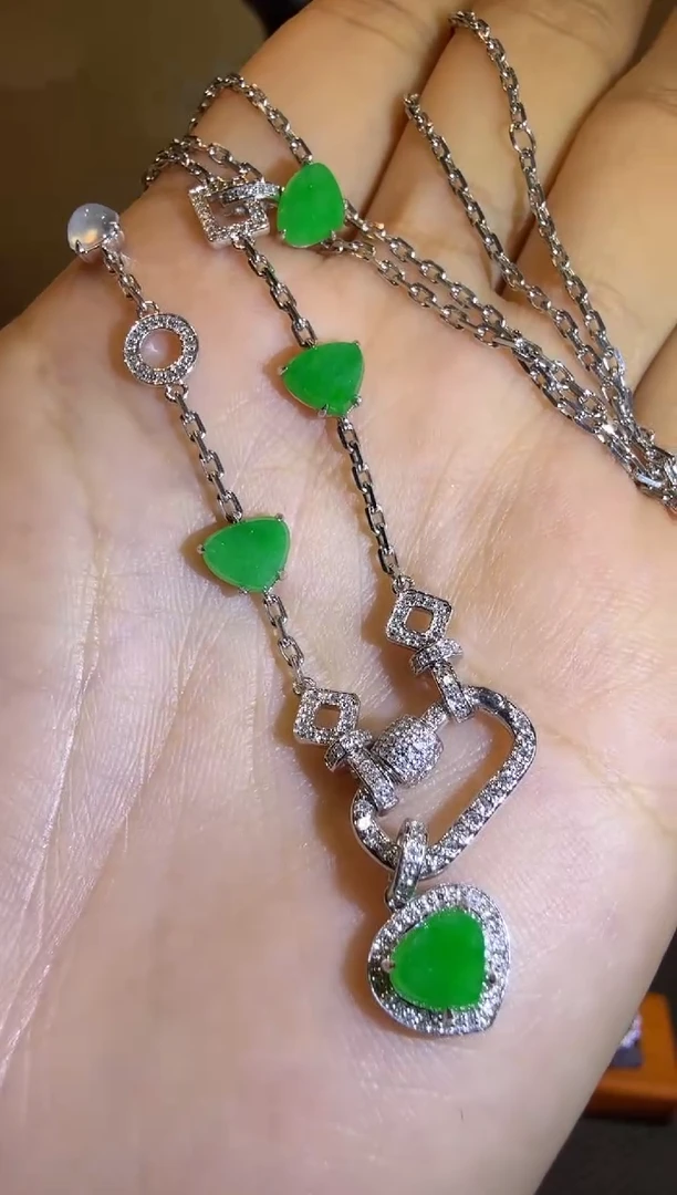 【闪购商品】翡翠颈饰18K金镶嵌精工重金版满绿蛋面万能链