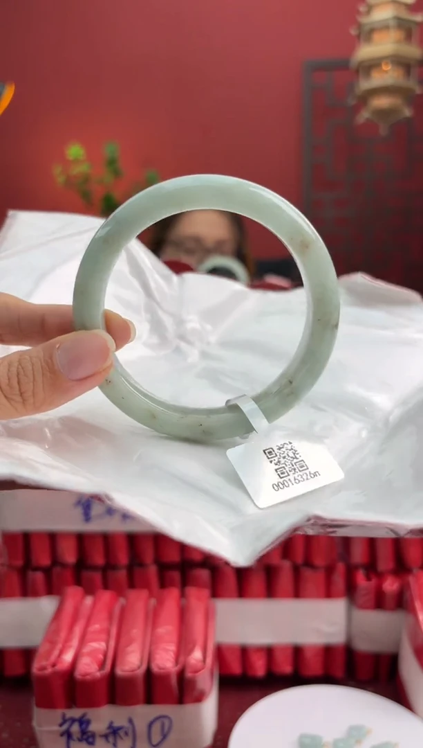 未镶嵌手镯翡翠翡翠手镯2