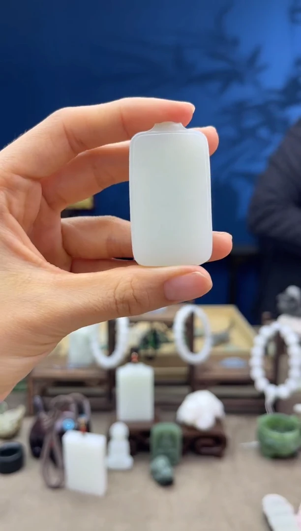 【闪购商品】和田玉颈饰未镶嵌1