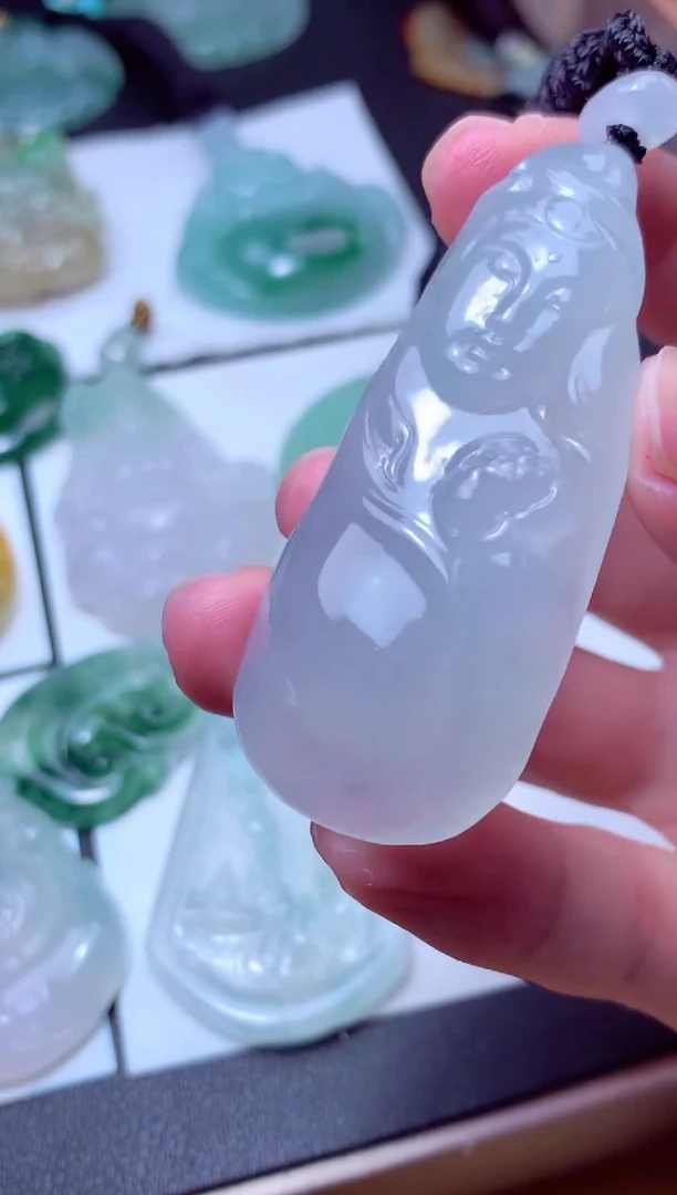 颈饰未镶嵌翡翠天然A货翡翠