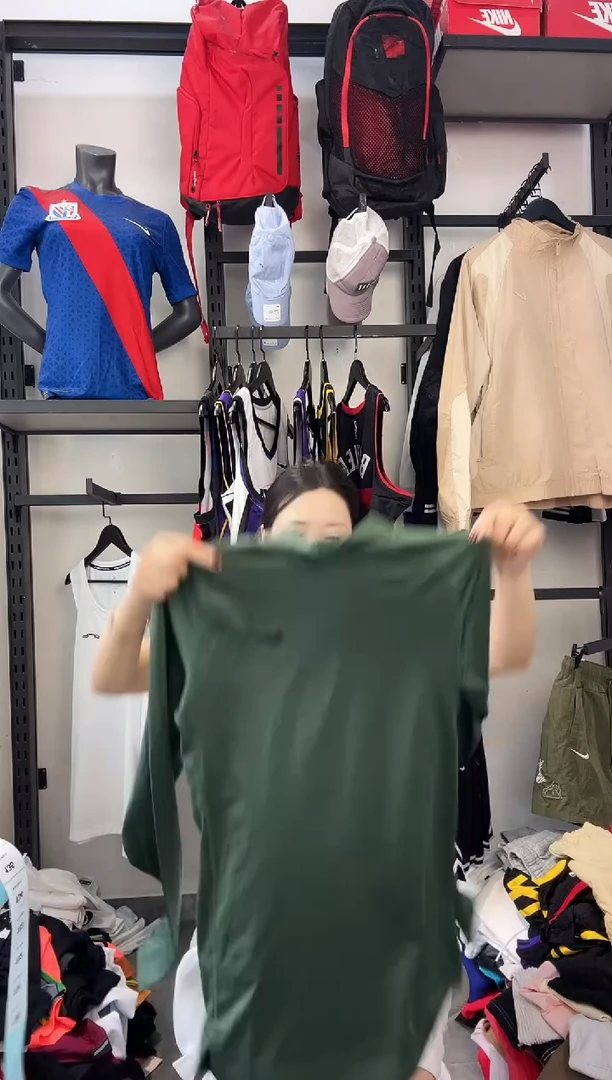 130 ·编码 耐克卫衣服饰过款为准 尺码·