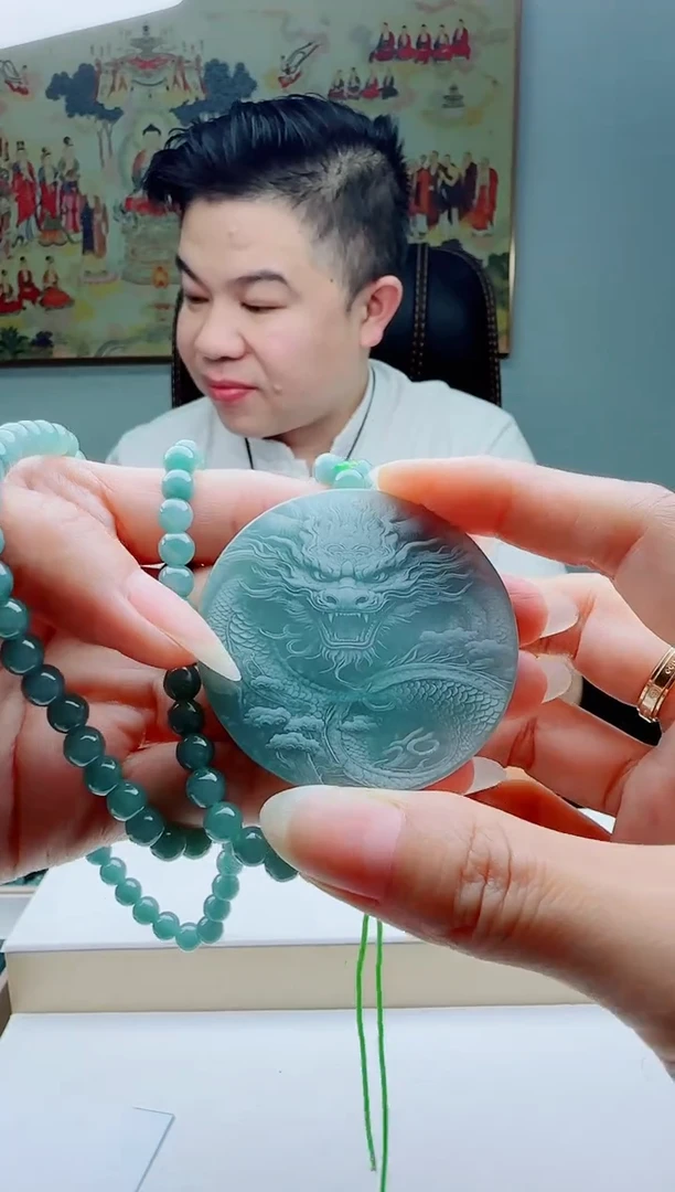 颈饰未镶嵌翡翠多样性发其一