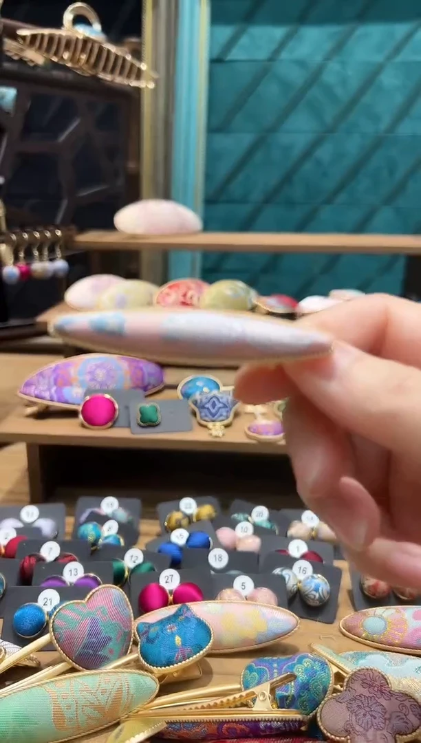 【闪购商品】【孤品车2.16】粉色金鱼小柳叶鸭嘴夹